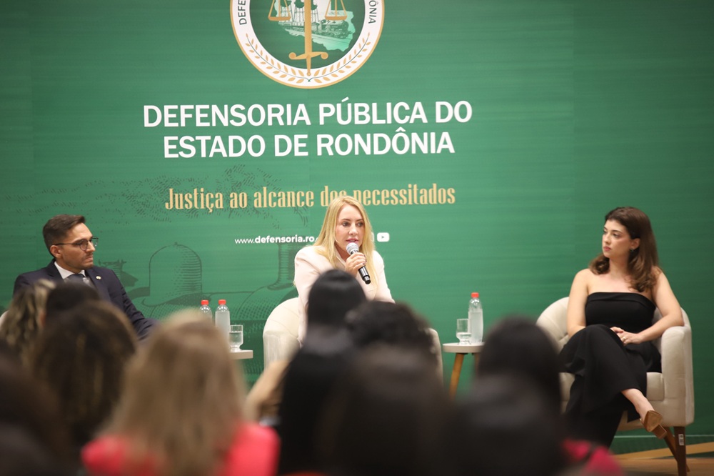 Ieda Chaves defende mais mulheres nos espaços de poder em encontro na DPE-RO