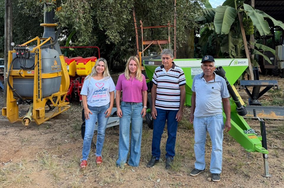 Ieda Chaves entrega trator e implementos para fortalecer produção rural em Nova Brasilândia