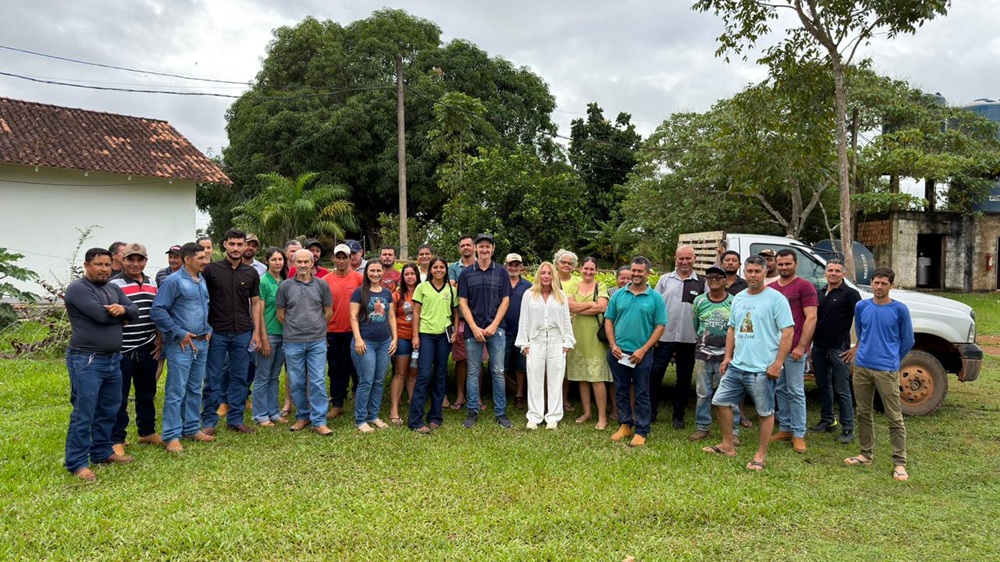 Ieda Chaves entrega de 150 mil mudas de café clonal para impulsionar a agricultura em Porto Velho