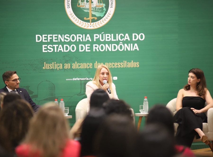 Ieda Chaves defende mais mulheres nos espaços de poder em encontro na DPE-RO