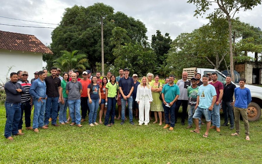 Ieda Chaves entrega de 150 mil mudas de café clonal para impulsionar a agricultura em Porto Velho