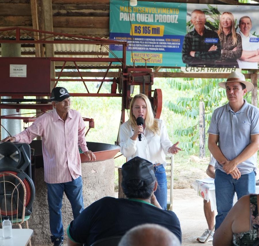Ieda Chaves entrega implementos à Arglec e fortalece a produção rural de Porto Velho