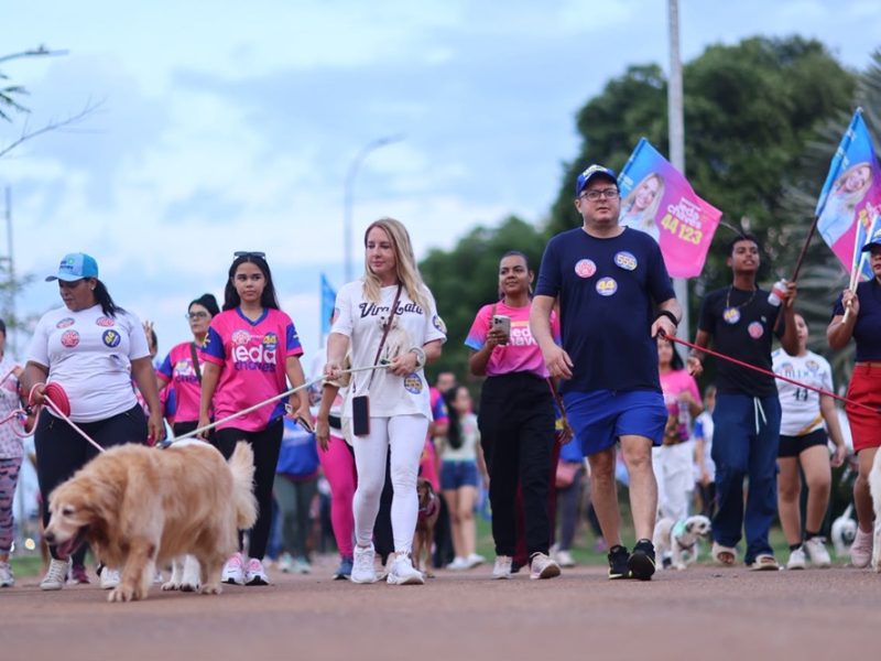 Ieda Chaves encerra campanha com Caminhada PET e reforça compromisso com a causa animal